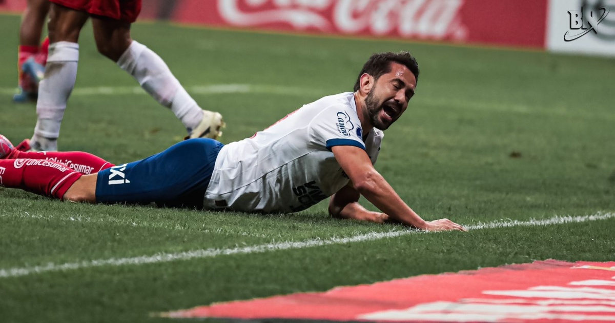 Expulso, Everton Ribeiro desfalca o Bahia em decisão fora de casa na Sul-Americana