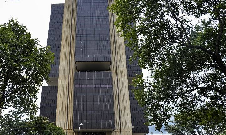 Banco Central reduz juros básicos para 14,5% ao ano