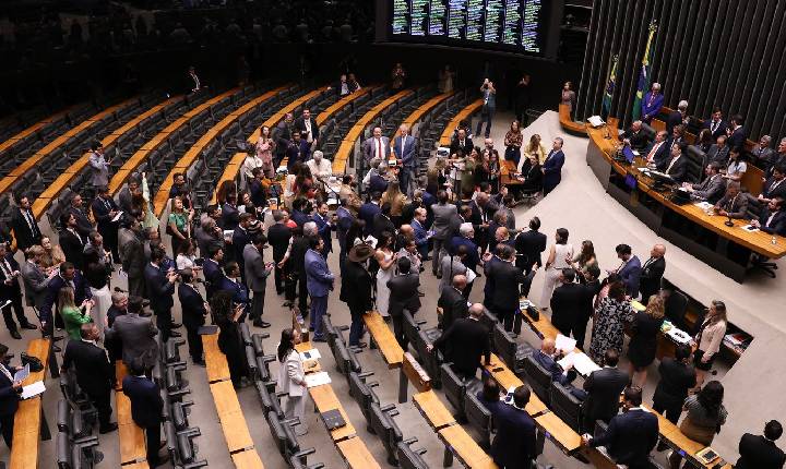 Congresso derruba veto de Lula e mantém PL da Dosimetria