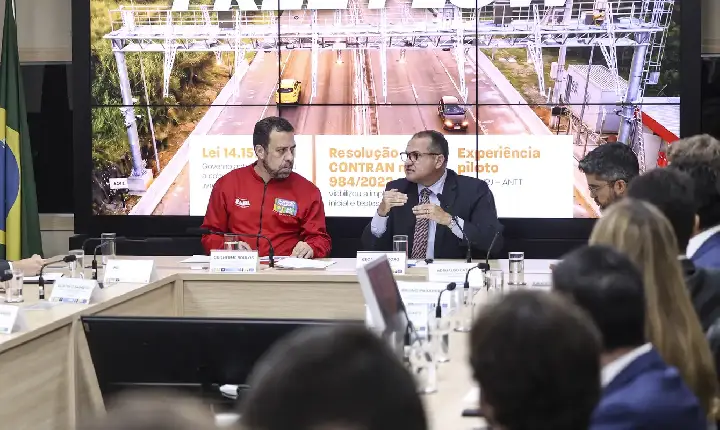 Governo suspende 3,5 milhões de multas por não pagar pedágio